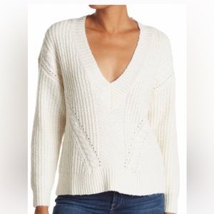 UGG NWT Gorgeous, comfy, soft women’s ivory sweater